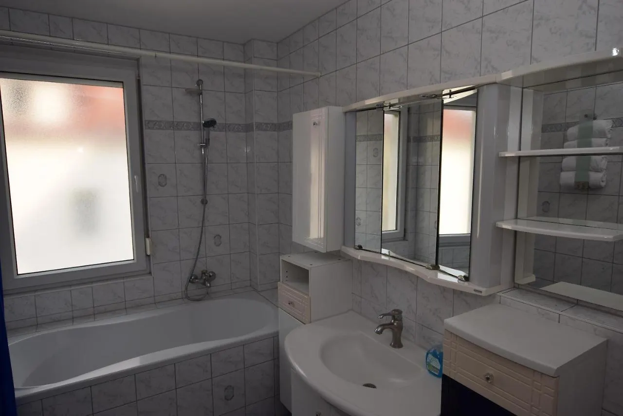 Apartment Stuttgart Suedheim 0*,